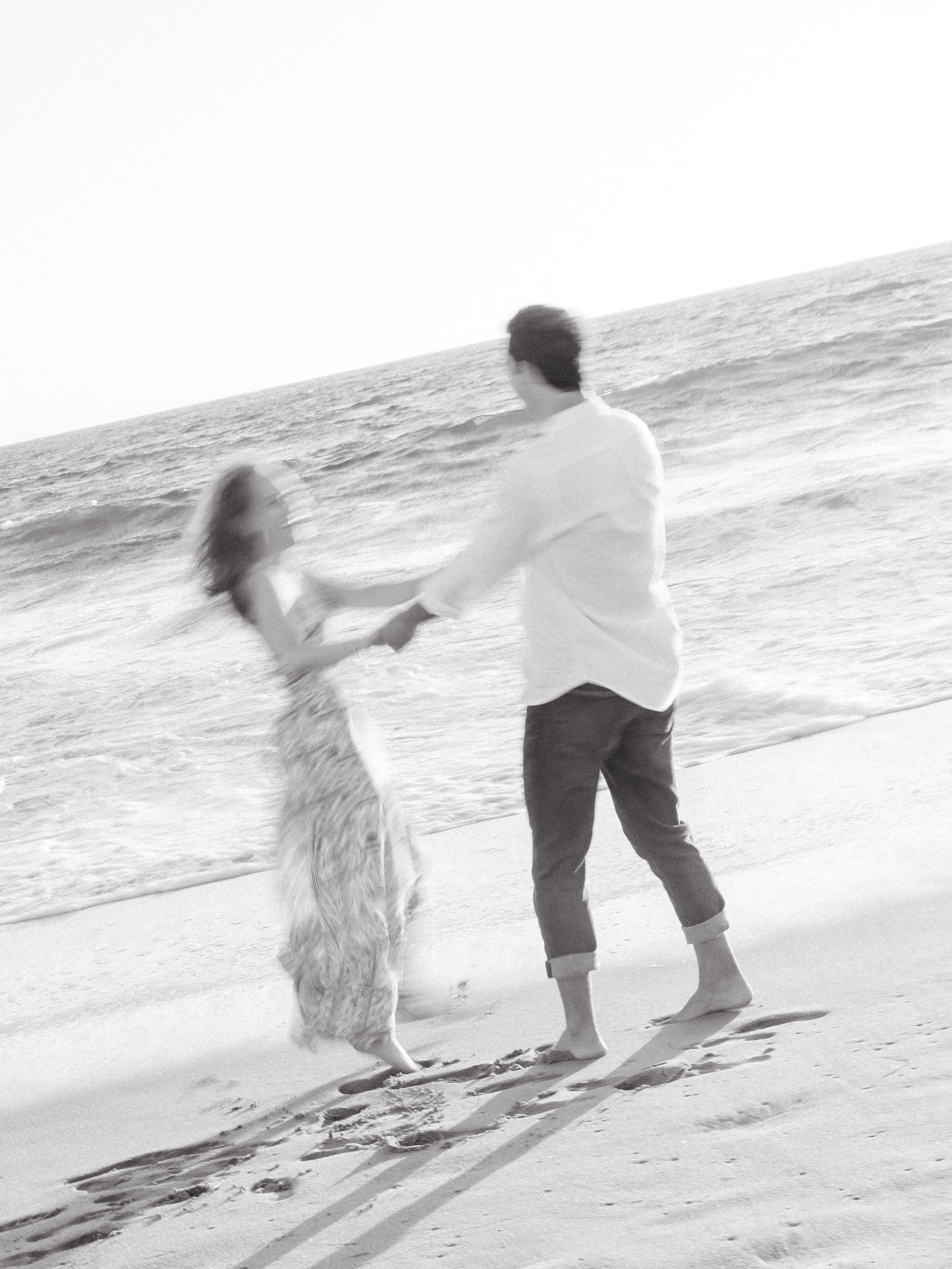 Engagement photography golden hour